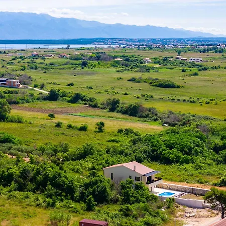 New Luxury With Private Pool - By Ta Leut Agency * Privlaka (Zadar)
