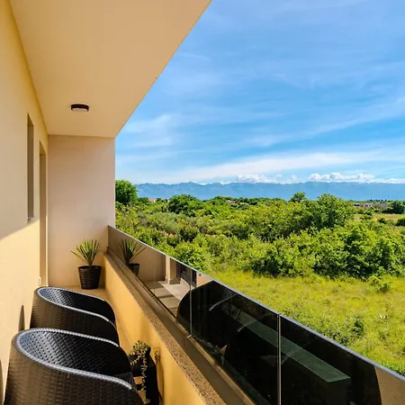 New Luxury With Private Pool - By Ta Leut Agency Βίλα Privlaka (Zadar)
