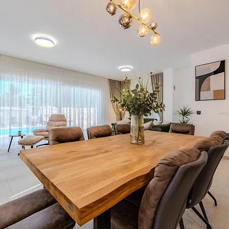 New Luxury With Private Pool - By Ta Leut Agency Βίλα *