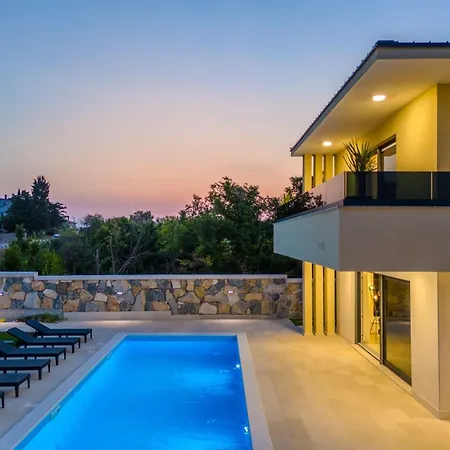 New Luxury With Private Pool - By Ta Leut Agency Βίλα Privlaka (Zadar)