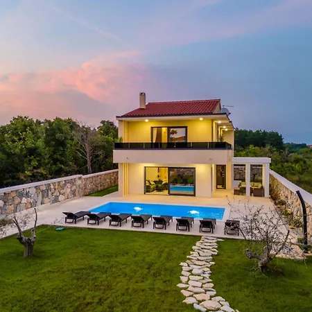 Villa Stina With Private Pool - By Ta Leut Agency Privlaka (Zadar)