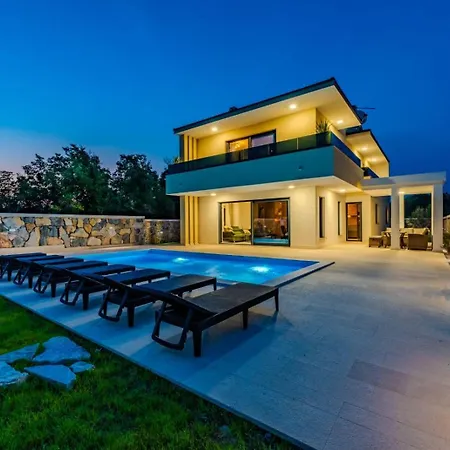 New Luxury With Private Pool - By Ta Leut Agency Βίλα Privlaka (Zadar)