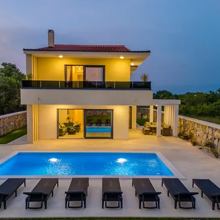 Villa Stina With Private Pool - By Ta Leut Agency Privlaka (Zadar)