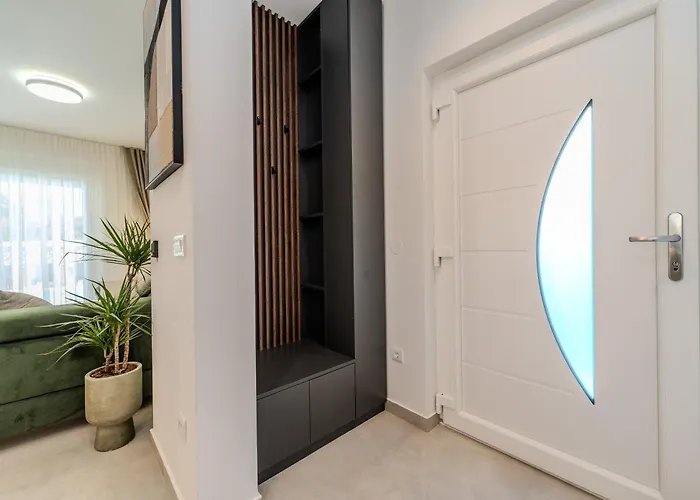 Villa New Luxury With Private Pool - By Ta Leut Agency