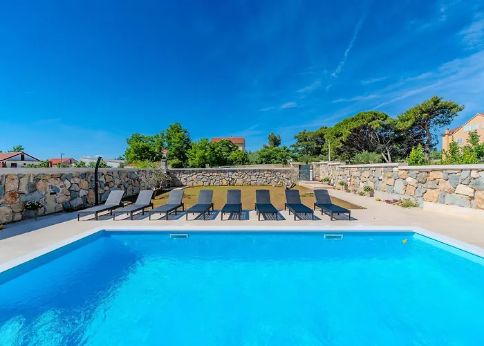 New Luxury With Private Pool - By Ta Leut Agency Villa