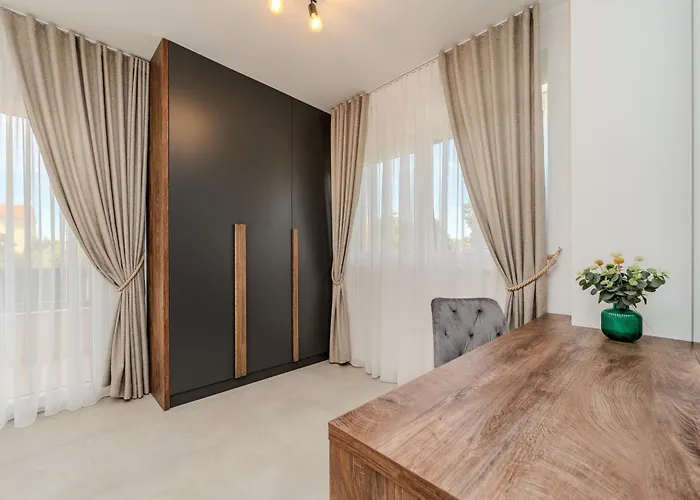 Villa New Luxury With Private Pool - By Ta Leut Agency