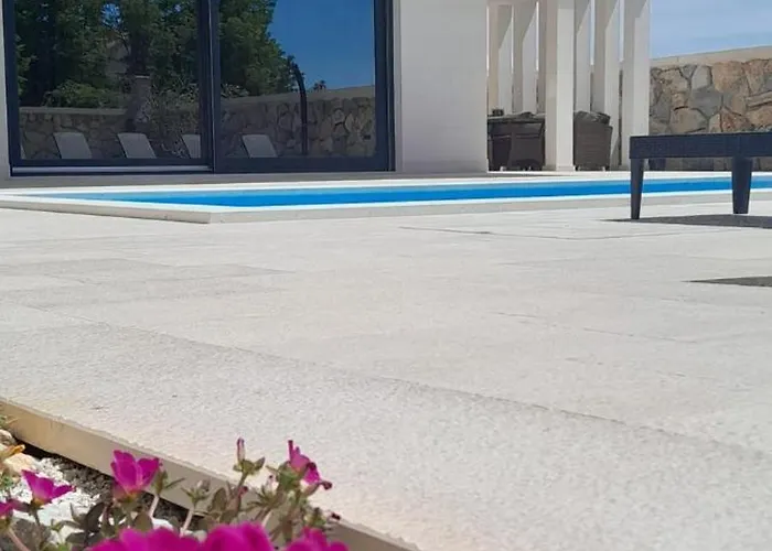 Villa New Luxury With Private Pool - By Ta Leut Agency