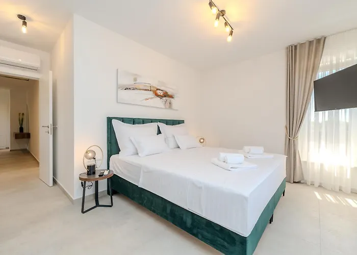 Villa New Luxury With Private Pool - By Ta Leut Agency