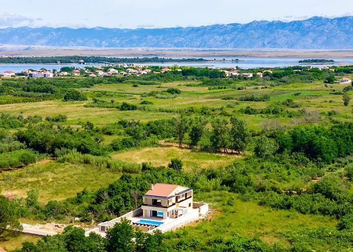 Villa New Luxury With Private Pool - By Ta Leut Agency