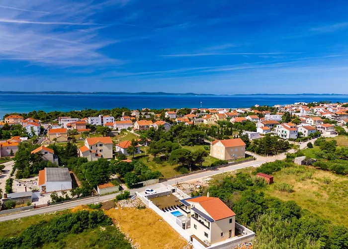 Villa New Luxury With Private Pool - By Ta Leut Agency *