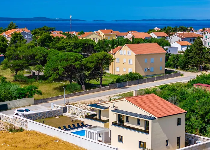 New Luxury With Private Pool - By Ta Leut Agency Villa *