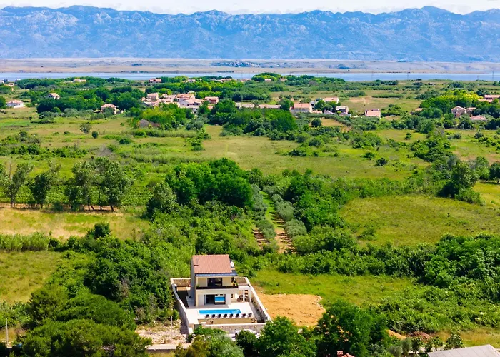 Villa New Luxury With Private Pool - By Ta Leut Agency *